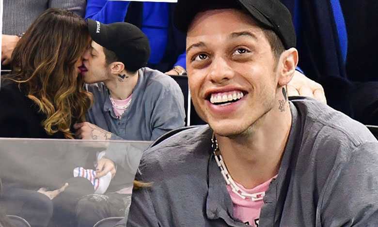 Kate Beckinsale i Pete Davidson całują się na meczu