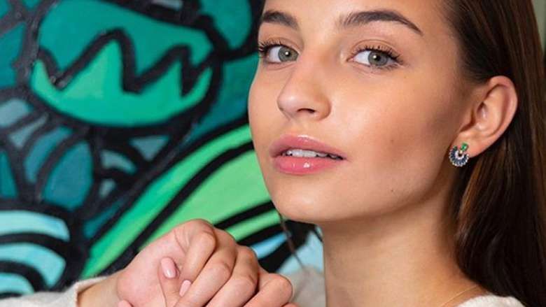 Julia Wieniawa jak śliczna Azjatka