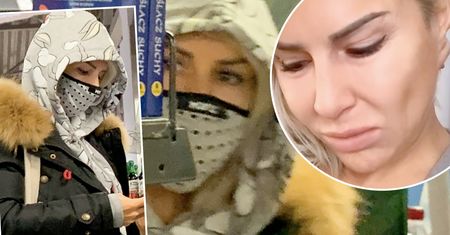 Trafiliście na takie zdjęcia Blanki Lipińskiej? Pod kapturem był "smutek i żal". Teraz już rozumiemy, dlaczego go nie ściągnęła