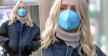 Agnieszka Woźniak-Starak pierwszy raz od dawna nie zachwyciła stylizacją. Tym razem coś poszło nie tak