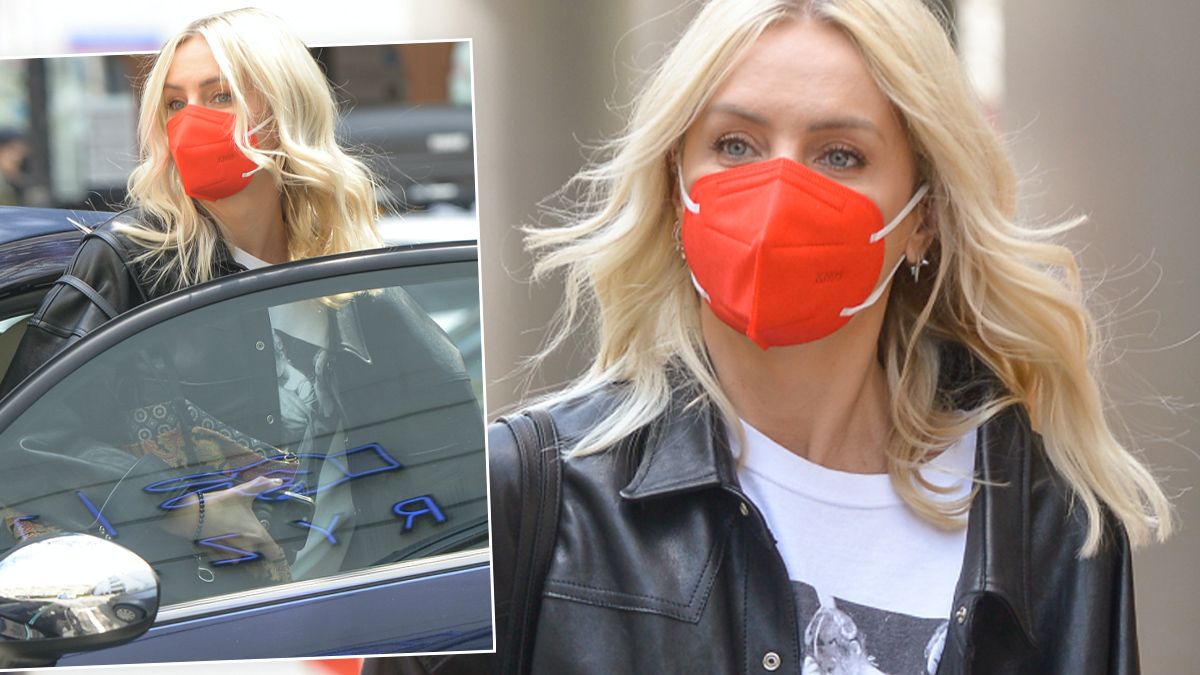 Agnieszka Woźniak-Starak w skórzanej koszuli