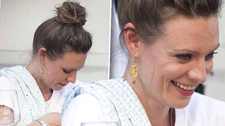 Magdalena Boczarska karmi piersią w restauracji