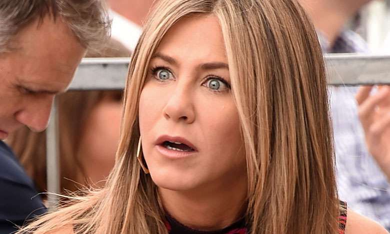 Jennifer Aniston zaliczyła wpadkę z sutkami podczas sesji zdjęciowej. Nikt tego nie zauważył?!