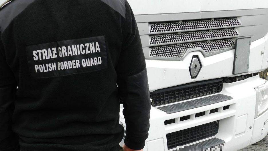 Służby sprawdzają, czy migranci nie składali wniosku o status uchodźcy w innym kraju