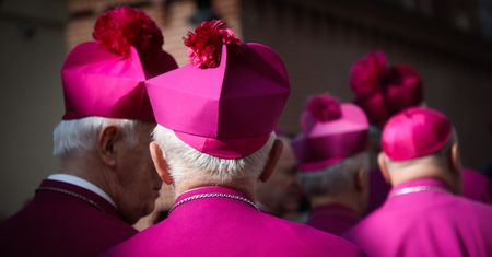 Lista biskupów do dymisji. Kogo mógłby usunąć delegat papieża Franciszka