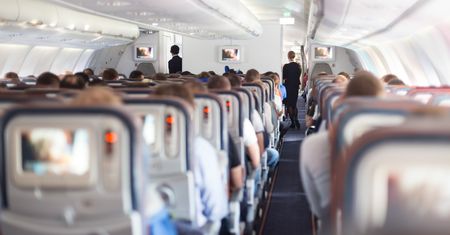 Panika na pokładzie samolotu. Pasażerowie krwawili z nosów i uszu