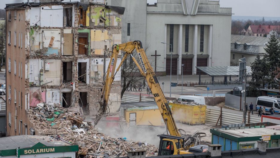 W wyniku eksplozji kamienicy w Poznaniu zniszczone zostały 4 z 18 mieszkań