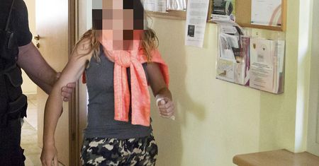 Nie żyje 4-latka z Pabianic, której matka podcięła gardło. Kobiecie grozi dożywocie