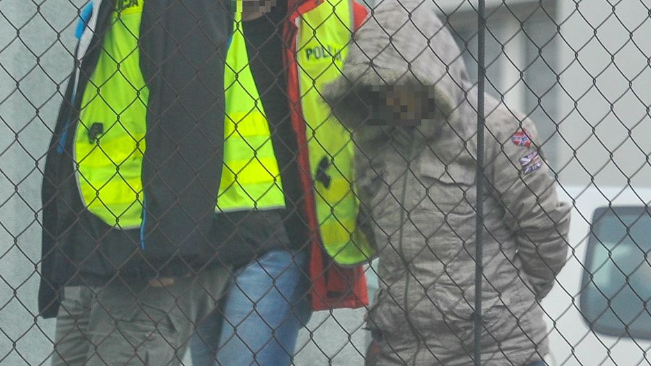 Wyrzuciła swoją miesięczną córkę na pole