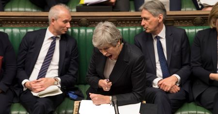 Brexit zniszczył brytyjską politykę. Teraz nadszedł czas upadku Theresy May