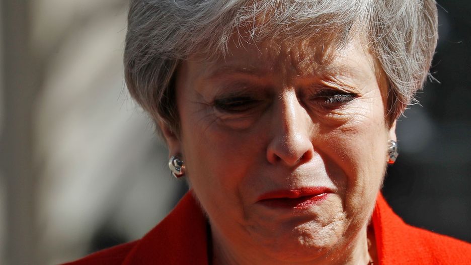 Theresa May zrezygnowała z przewodzenia partii Torysów