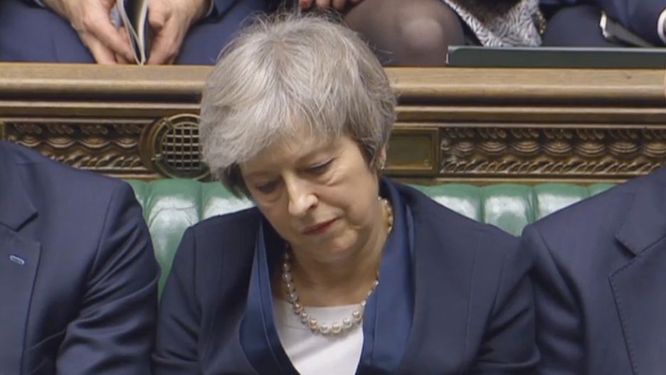 Od pokoleń żaden premier nie poniósł takiej porażki w Izbie Gmin jak Theresa May
