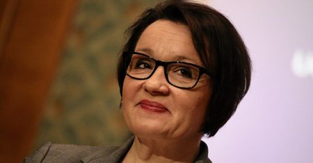 Anna Zalewska pozwała Grzegorza Schetynę. Poszło o aferę PCK