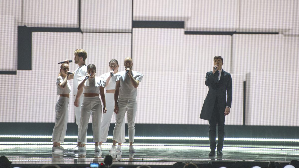 Piosenka z Belgii na Eurowizji 2015 - Loic Nottet - Rhythm Inside. Czy Belgia awansuje do wielkiego finału? <br /><br /><iframe width="700" height="394" src="https://www.youtube.com/embed/xV2b3L1K6_c" frameborder="0" allowfullscreen></iframe>