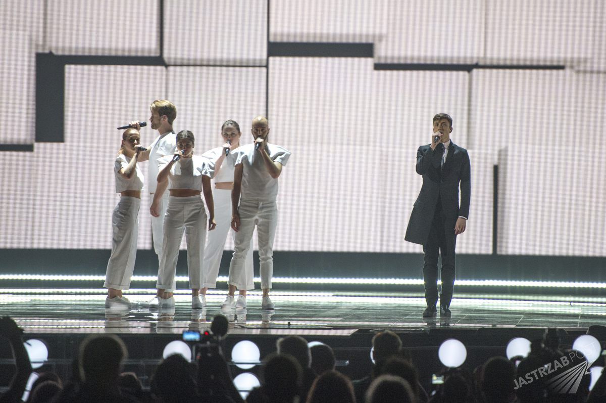 Belgia na Eurowizji 2015: Loïc Nottet i "Rhythm Inside" ogromnym zaskoczeniem półfinału [WIDEO]