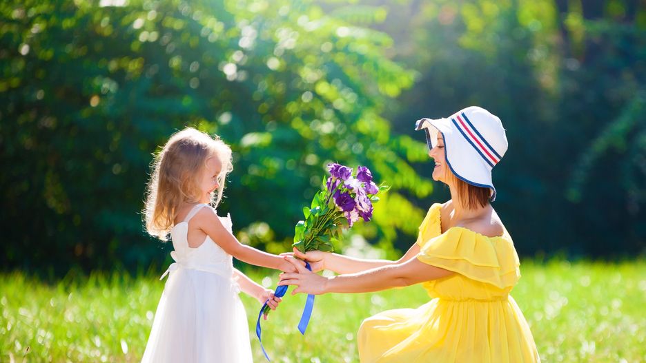 Dzień Matki 2019 – życzenia i wierszyki. Święto mam w Polsce wypada w niedzielę, 26 maja. Skorzystaj listy najpiękniejszych życzeń