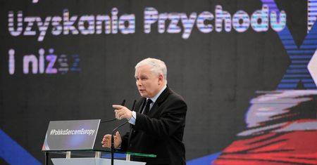 Konwencja PiS. Rządzący bronią nowej piątki. "Opozycja zabierze 500+"