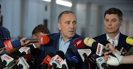 Lider opozycji? Grzegorz Schetyna udowodnił właśnie, że nie uczy się na własnych błędach