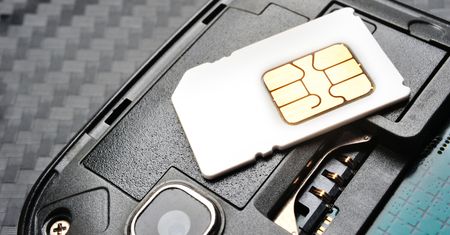 Polska. Nasze dane przypisane są do numeru na kartę. Co się z nimi dzieje po wygaśnięciu numeru?