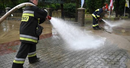 Minionej doby ponad 2,1 tys. interwencji straży w związku z burzami