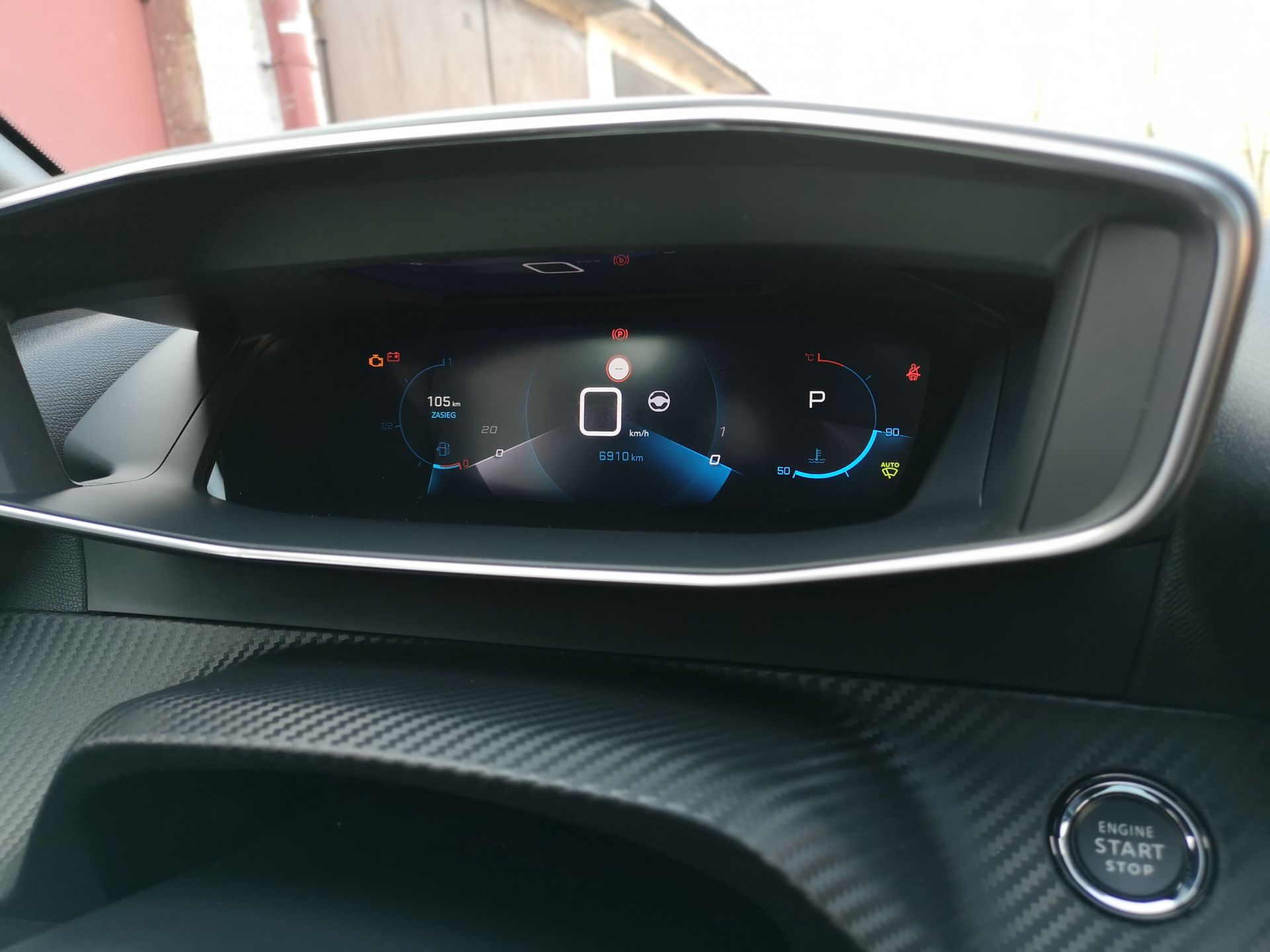 Peugeot 208 GT Line: wirtualne zegary 3D oraz obsługa systemu 16