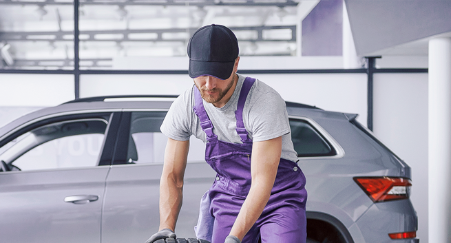 Czas na letnie opony. Sprawdź, jak w razie awarii z kołem pomoże Ci ubezpieczyciel w ramach Pakietu OC