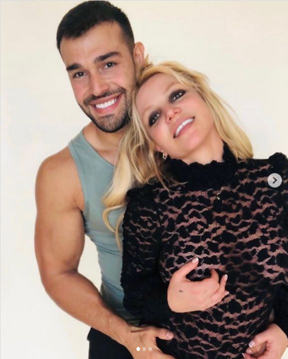 Mąż Britney Spears broni jej przed Kevinem Federlinem