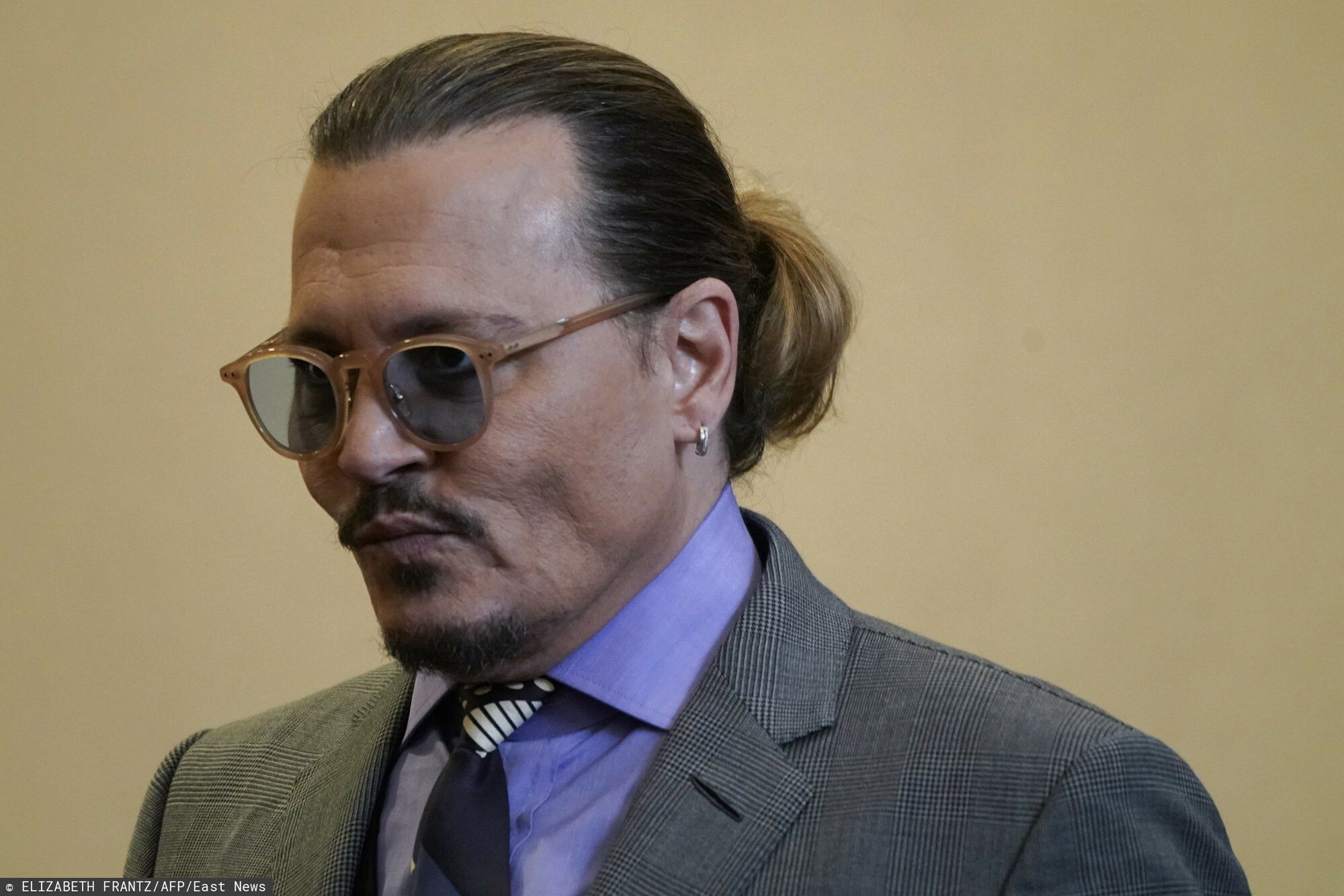 Bliska płaczu Amber Heard zeznaje przed sądem