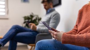 Poradnie ograniczą przyjęcia od kwietnia? Lekarze alarmują