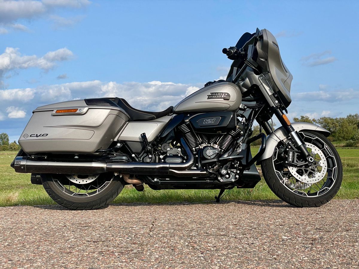 Harley-Davidson Street Glide CVO