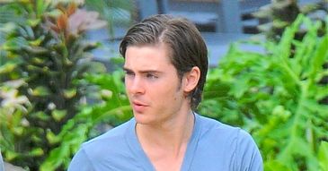 Efron pali papierosy?!
