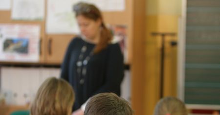 Nauczyciele odchodzą z pracy. Posypały się wypowiedzenia