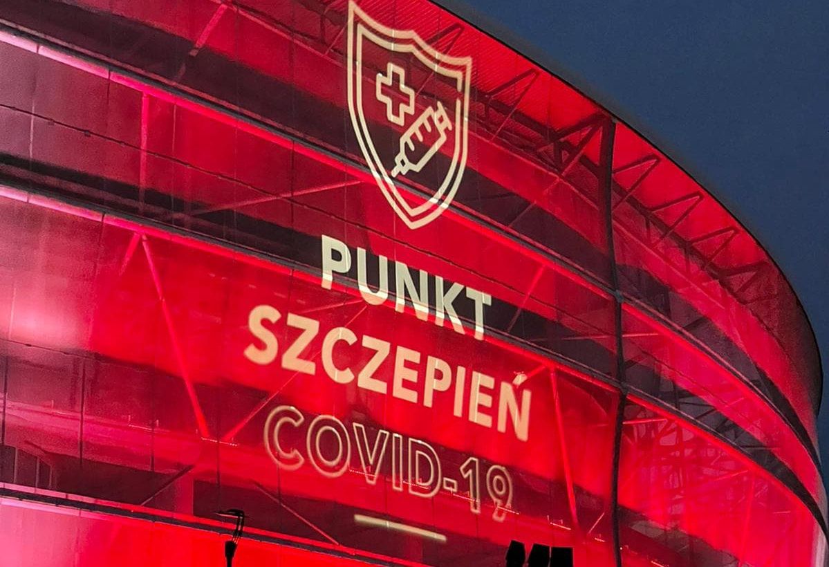 Koronawirus. Nagrody i niespodzianki dla zaszczepionych dzieci. Chętni zapraszani na Stadion Wrocław