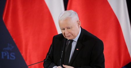 PiS żegna się z władzą. Mamy najnowszy sondaż