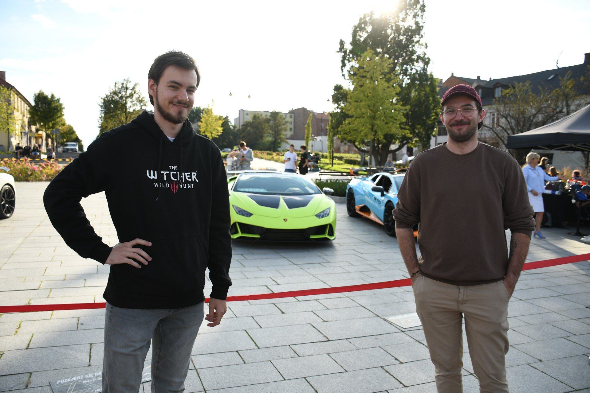 Charytatywne przejazdy Lamborghini, Ferrari, McLaren na Starym Rynku we Włocławku.