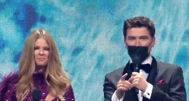 Część publiczności na sylwestrach TVP i Polsatu bez maseczek, policja prowadzi dochodzenie