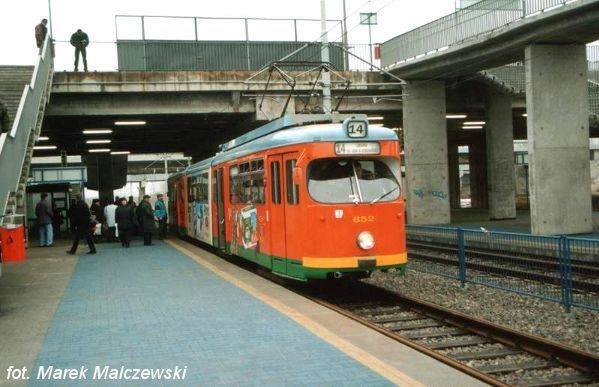 27 lat temu na trasę PST wyjechał pierwszy tramwaj, ale… bez pasażerów i nie ten, który był planowany