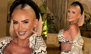 Bikiniara Izabela Macudzińska prezentuje pokaźny biust na kolejnych wakacjach. Robi wrażenie? (FOTO)