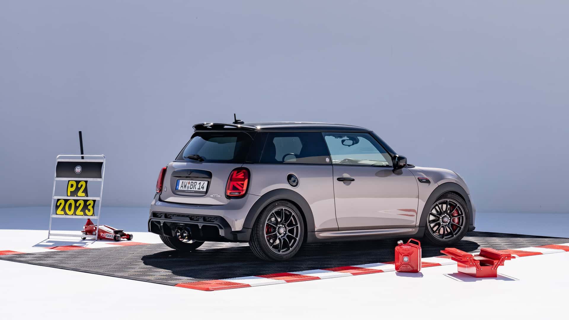 Mini John Cooper Works Bulldog Racing Edition