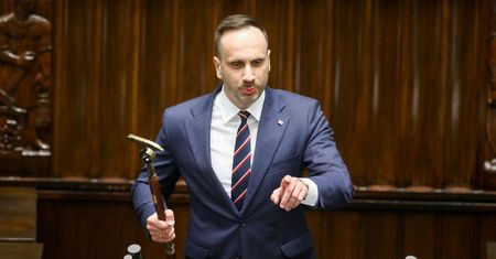 Burza w Sejmie. Kowalski nie gryzł się w język. "To twarz Von der Leyen"