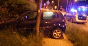 Śląskie. Pijany ukradł samochód w Kaletach i ruszył na przejażdżkę. Zakończył ją na znaku drogowym