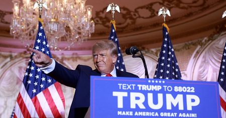 Chińczycy na celowniku. Trump mówi "dość"