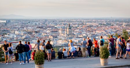 Ideał na city break. Królewski z rozmachu, wakacyjny z natury