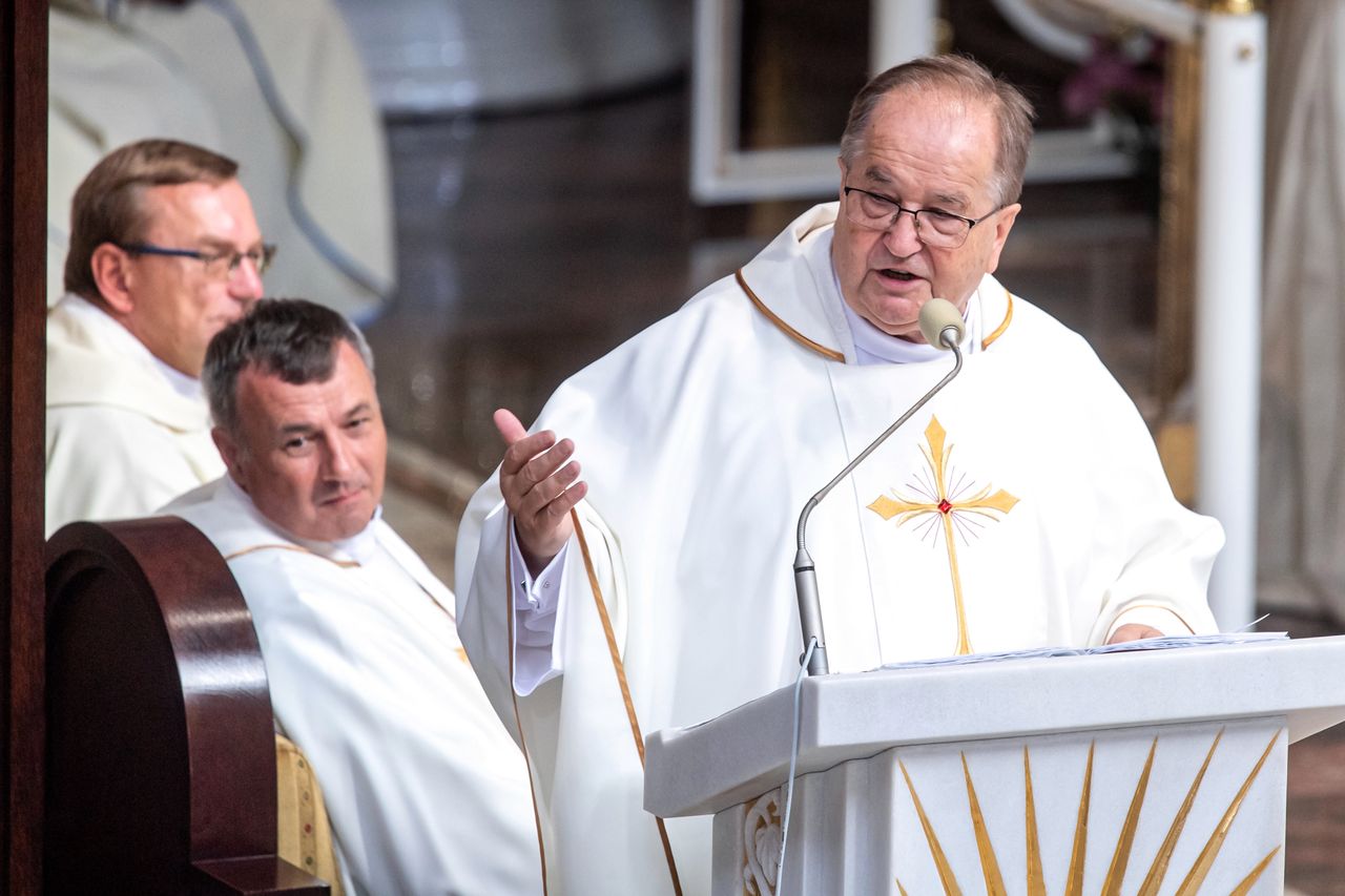 Tak zarabia się u o. Rydzyka. Nas dosłownie zamurowało