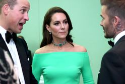 Amerykańskie wydanie księżnej Kate. Ostry makijaż, krzykliwe kolory. Nawet William pozwolił sobie na więcej