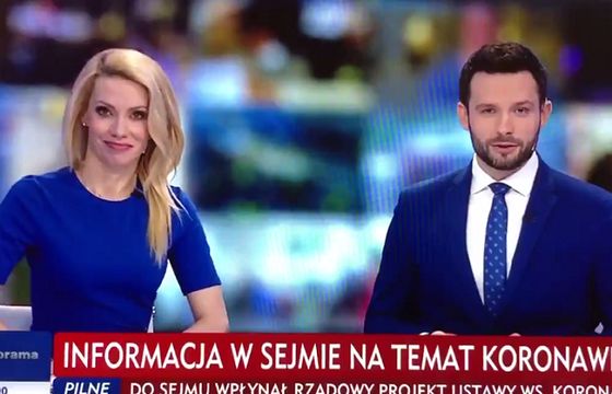 Piątka prowadzących „Info Raport”. Szef TAI zadowolony z pierwszego wydania