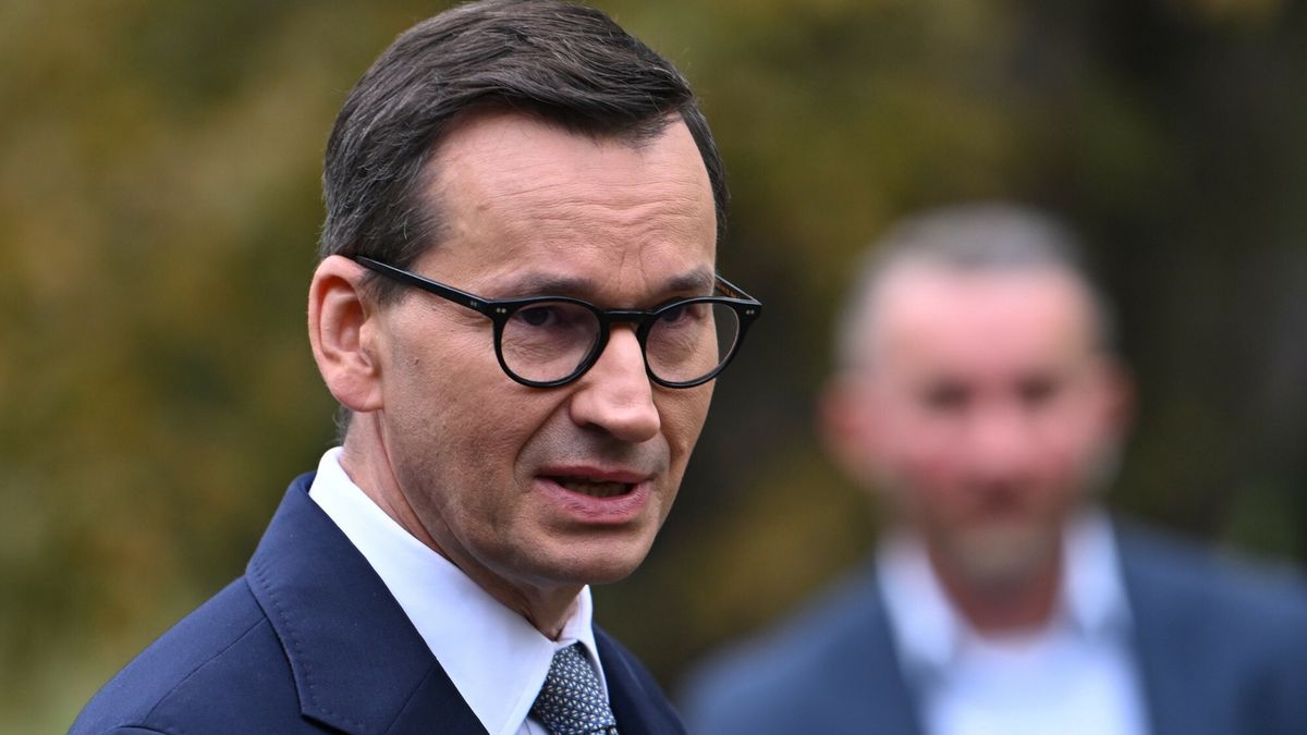 Briefing prasowy premiera Mateusza Morawieckiego oraz Piotra Gli?skiego
26.09.2023 Warszawa
Briefing prasowy premiera Mateusza Morawieckiego oraz ministra kultury i dziedzictwa narodowego Piotra Glinskiego
Fot: Oleg Marusic/REPORTER
N/z: Mateusz Morawiecki
Oleg Marusic/REPORTER