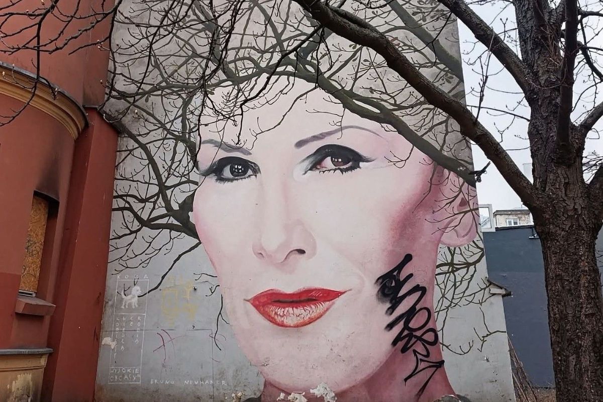 Mural z Korą zdewastowany. Wiadomo, co dalej. Fanom pękają serca