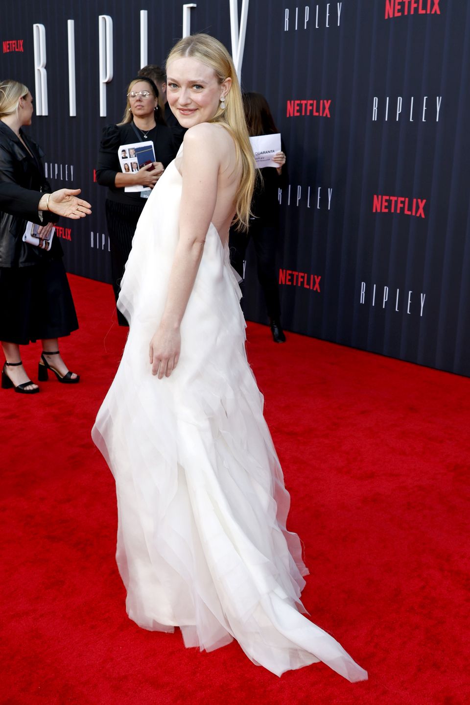 Dakota Fanning bryluje na premierze serialu 