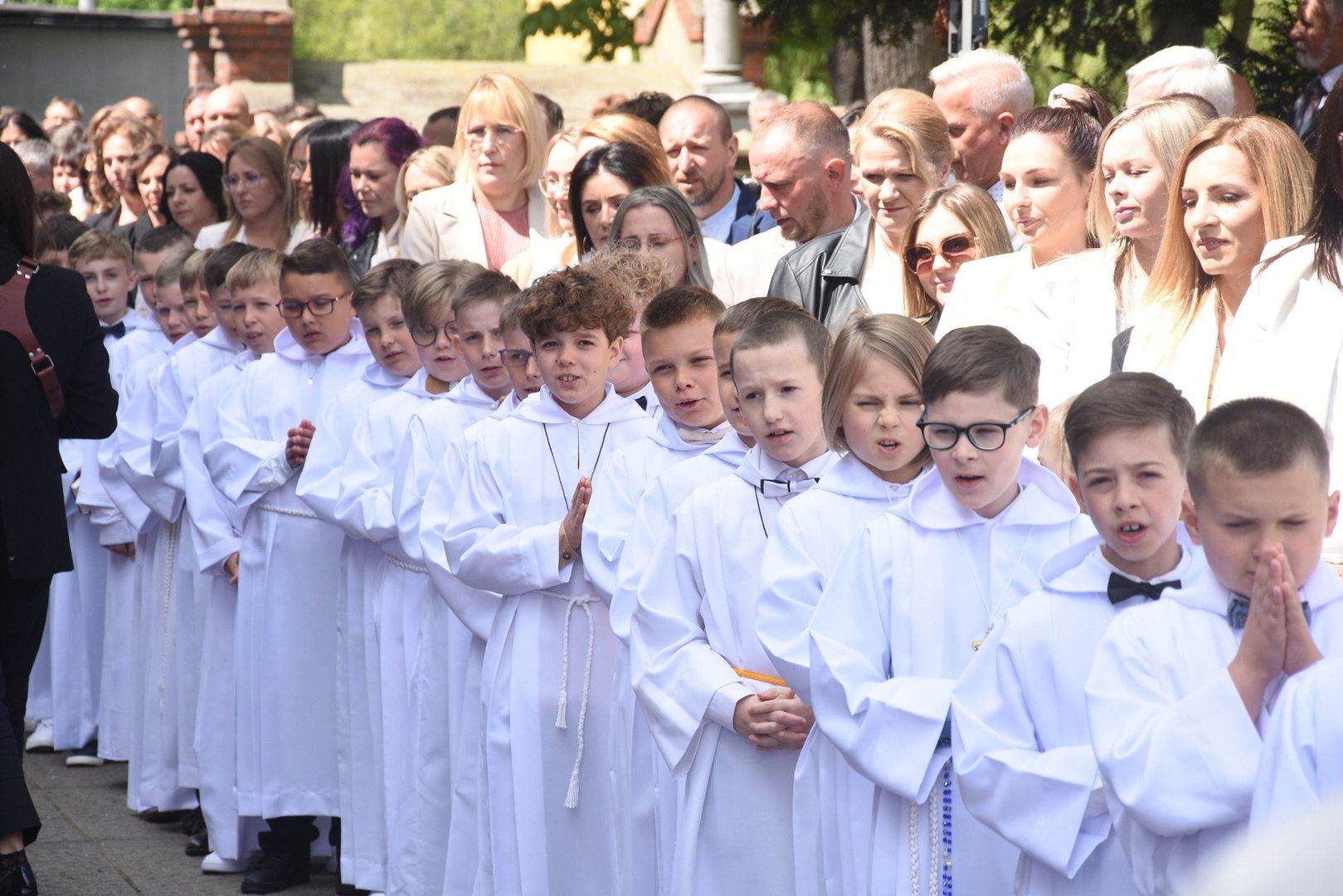 Ten dzień na długo pozostanie w pamięci dzieci pierwszokomunijnych ze śremskiej Fary.